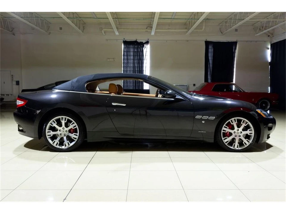 2015 Maserati GranTurismo 1st Gen - Image 29 of 31