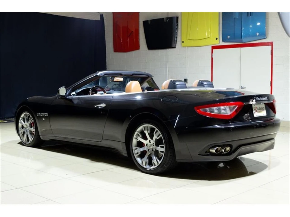 2015 Maserati GranTurismo 1st Gen - Image 14 of 31
