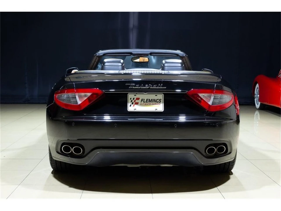 2015 Maserati GranTurismo 1st Gen - Image 18 of 31