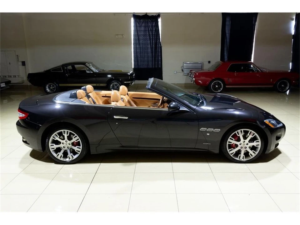 2015 Maserati GranTurismo 1st Gen - Image 28 of 31