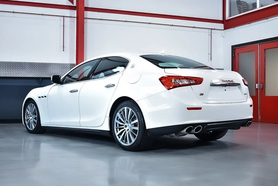 2015 Maserati Ghibli 3rd Gen - Image 23 of 30