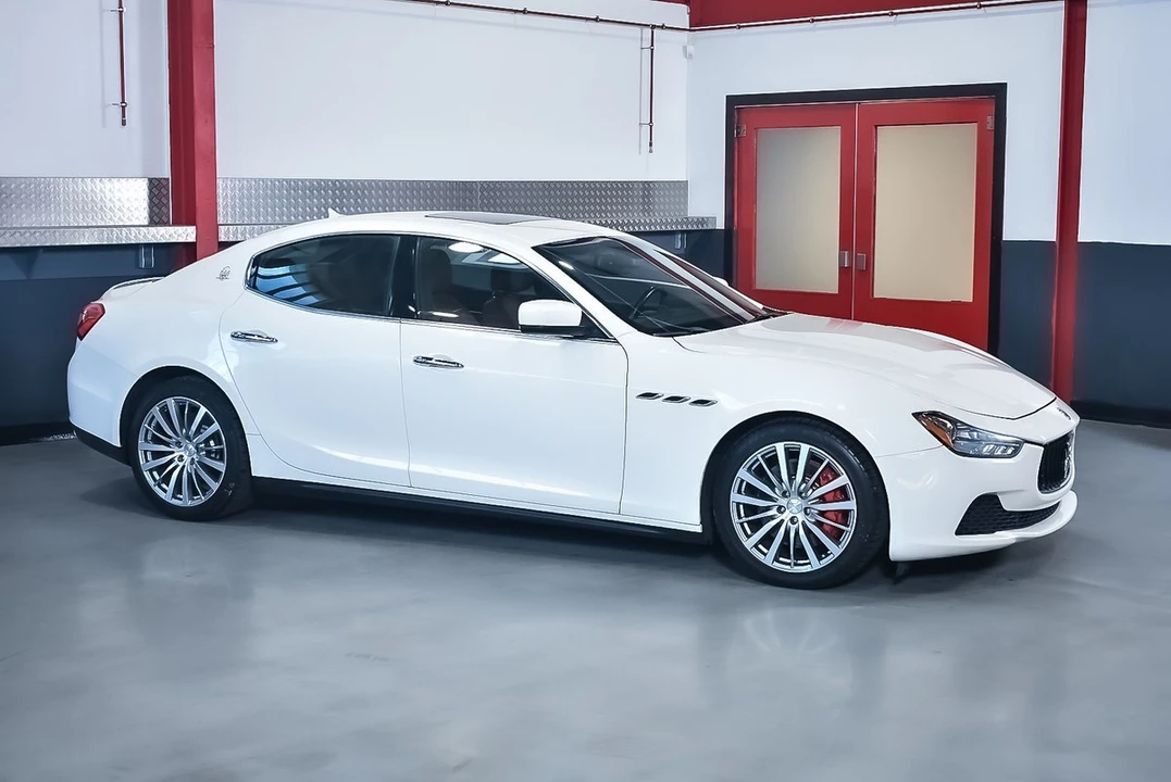 2015 Maserati Ghibli 3rd Gen - Image 11 of 30