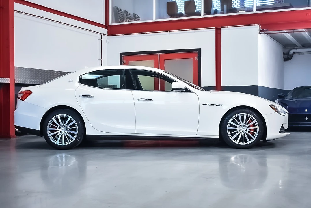 2015 Maserati Ghibli 3rd Gen - Image 14 of 30