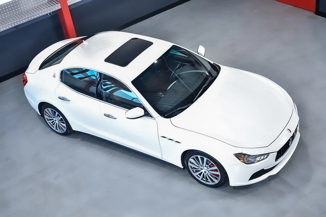 2015 Maserati Ghibli 3rd Gen - Image 16 of 30