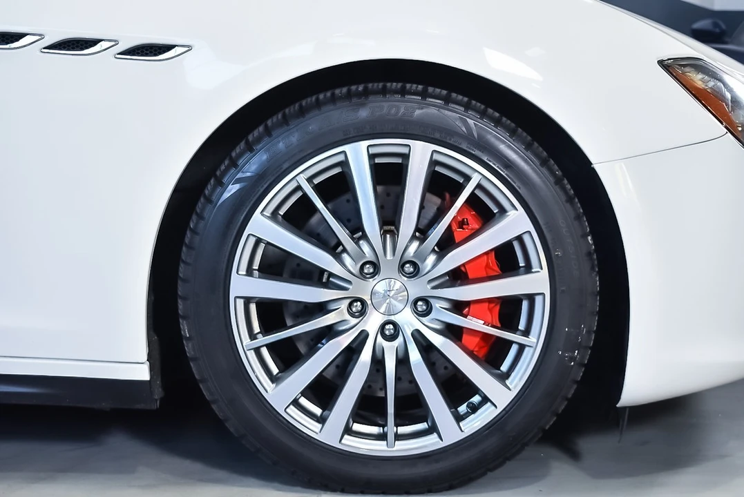 2015 Maserati Ghibli 3rd Gen - Image 28 of 30