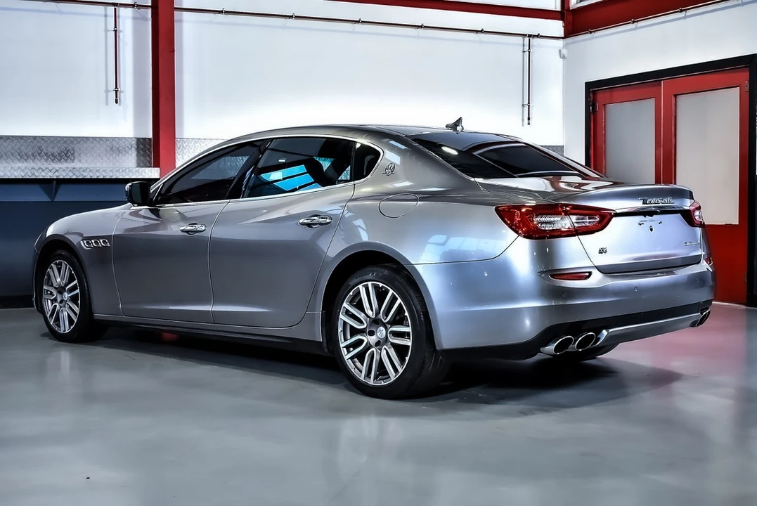 2015 Maserati Quattroporte 6th Gen - Image 17 of 30