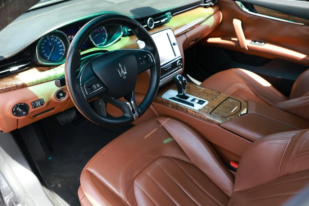 2015 Maserati Quattroporte 6th Gen - Image 4 of 31