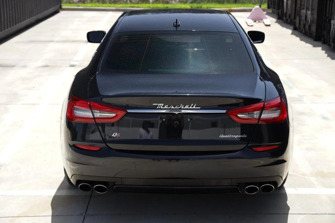2015 Maserati Quattroporte 6th Gen - Image 9 of 31