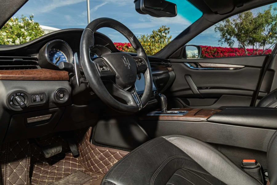 2015 Maserati Quattroporte 6th Gen - Image 27 of 31