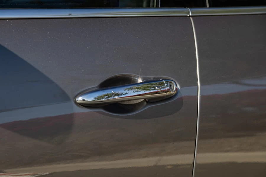 2015 Maserati Quattroporte 6th Gen - Image 9 of 31