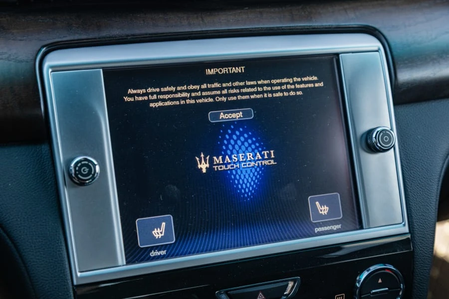 2015 Maserati Quattroporte 6th Gen - Image 26 of 31