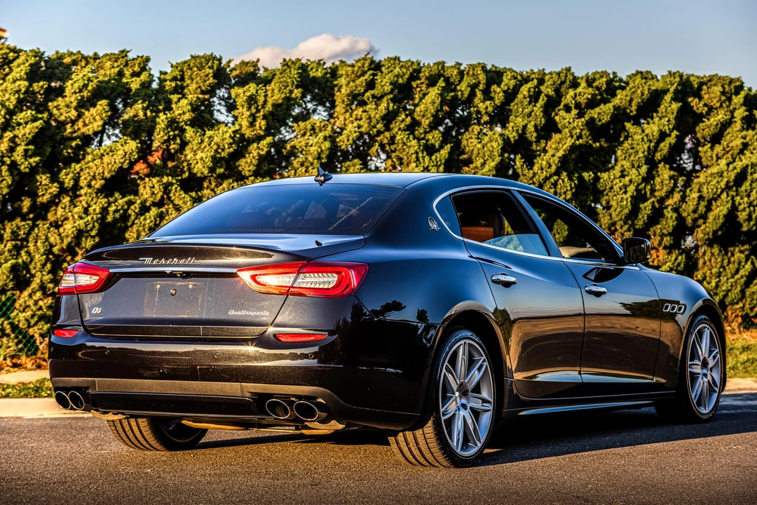 2015 Maserati Quattroporte 6th Gen - Image 14 of 31