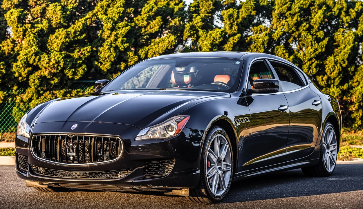 2015 Maserati Quattroporte 6th Gen - Image 9 of 31