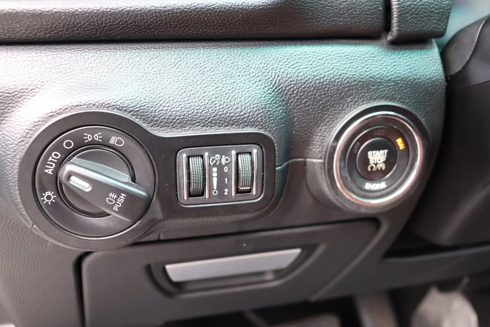 2015 Maserati Ghibli 3rd Gen - Image 7 of 15