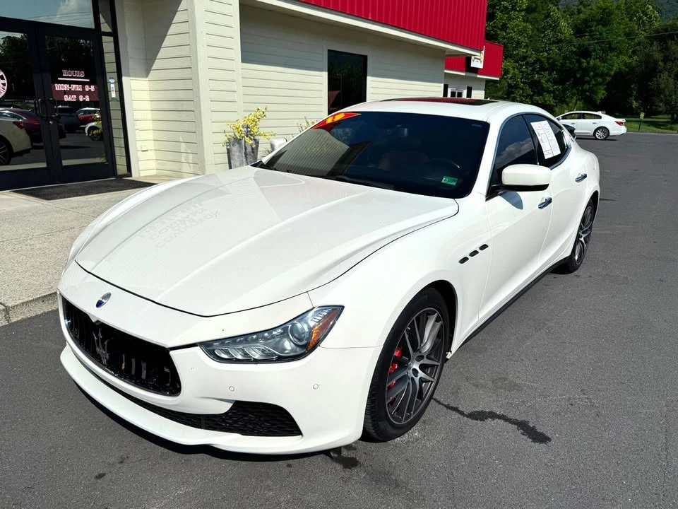 2015 Maserati Ghibli 3rd Gen - Image 2 of 20