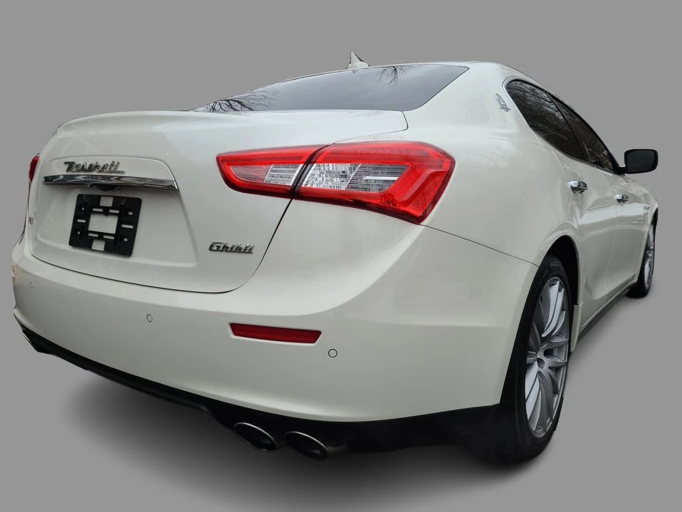 2015 Maserati Ghibli 3rd Gen - Image 18 of 19