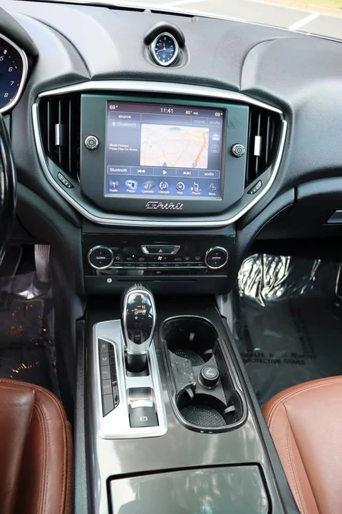 2015 Maserati Ghibli 3rd Gen - Image 11 of 17