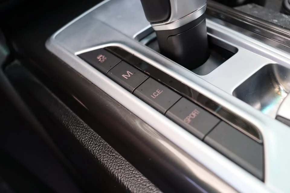 2015 Maserati Ghibli 3rd Gen - Image 16 of 17