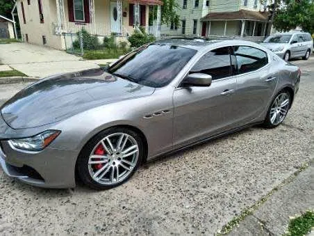 2015 Maserati Ghibli