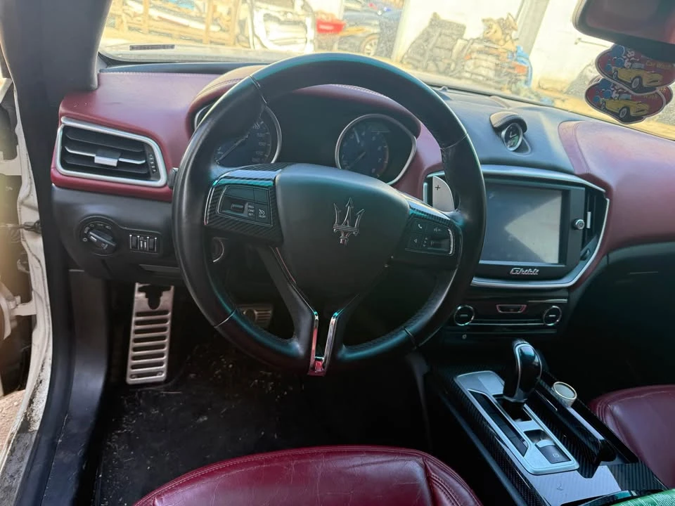 2015 Maserati Ghibli 3rd Gen - Image 4 of 10