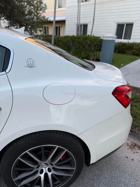 2015 Maserati Ghibli 3rd Gen - Image 4 of 8