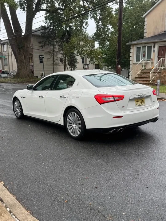 2015 Maserati Ghibli 3rd Gen - Image 3 of 17
