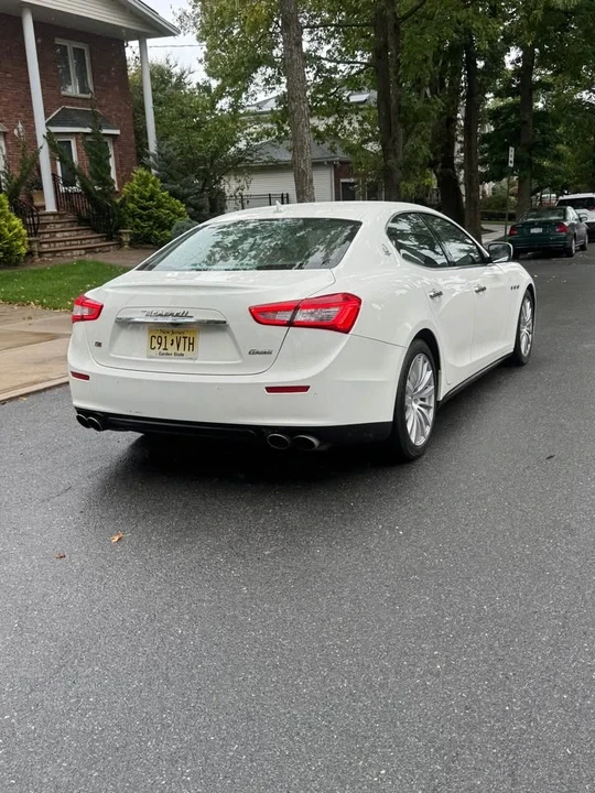 2015 Maserati Ghibli 3rd Gen - Image 5 of 17
