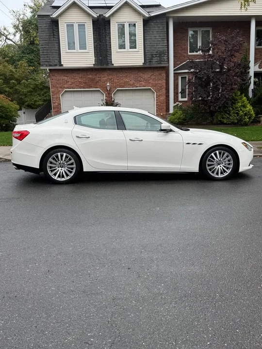 2015 Maserati Ghibli 3rd Gen - Image 6 of 17