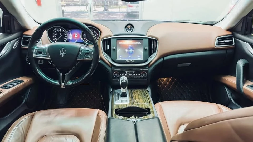 2015 Maserati Ghibli 3rd Gen - Image 15 of 18