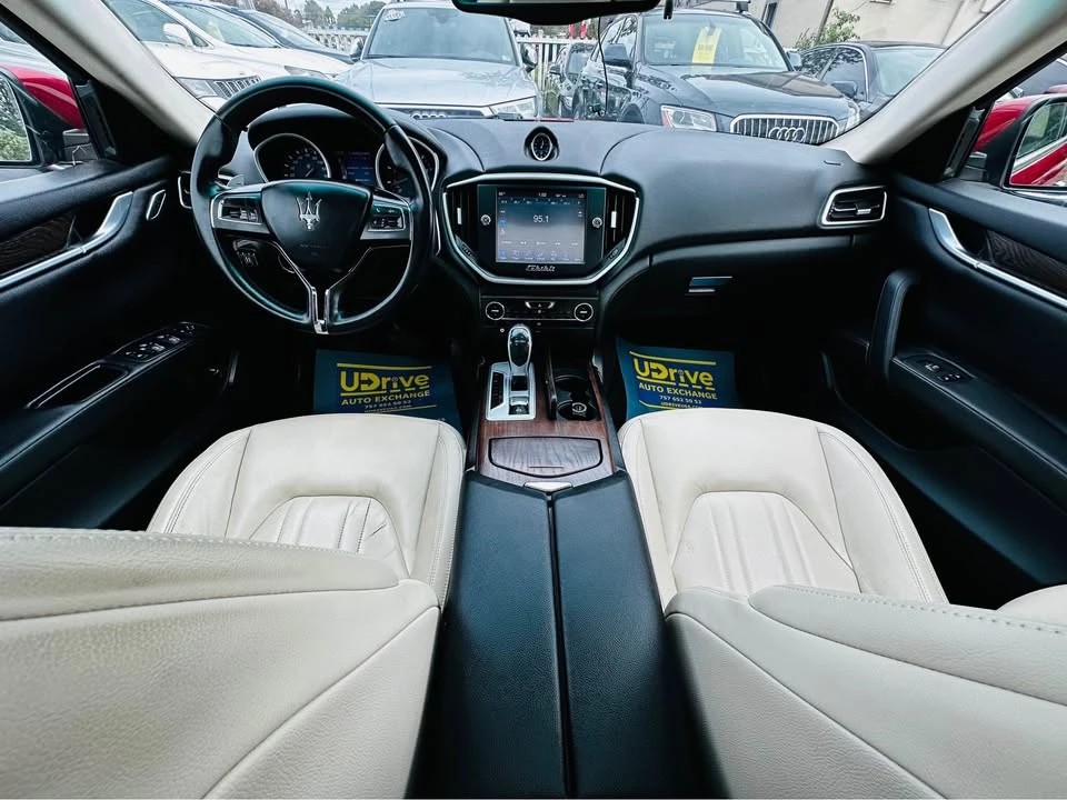2015 Maserati Ghibli 3rd Gen - Image 14 of 19