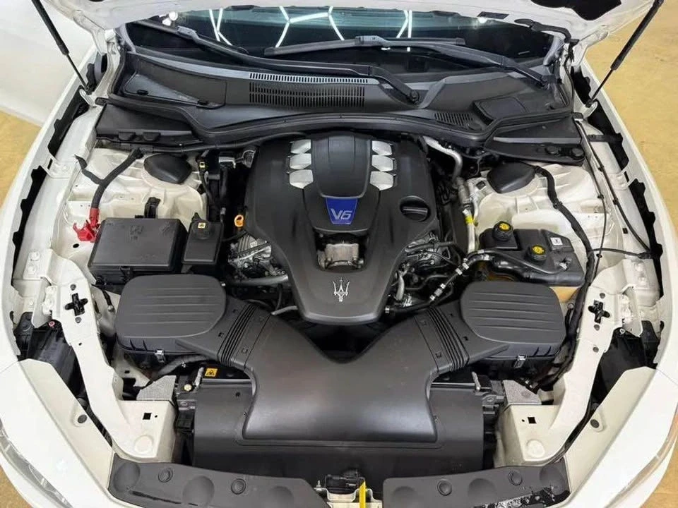 2015 Maserati Ghibli 3rd Gen - Image 13 of 14