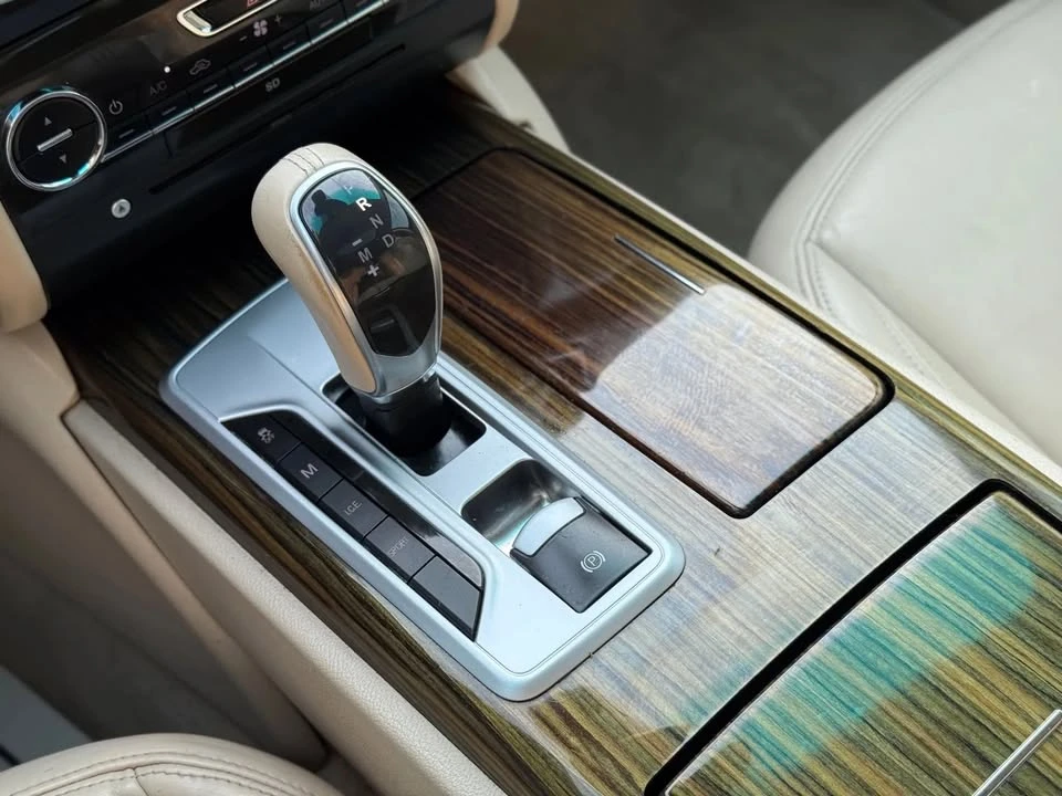 2015 Maserati Ghibli 3rd Gen - Image 19 of 20