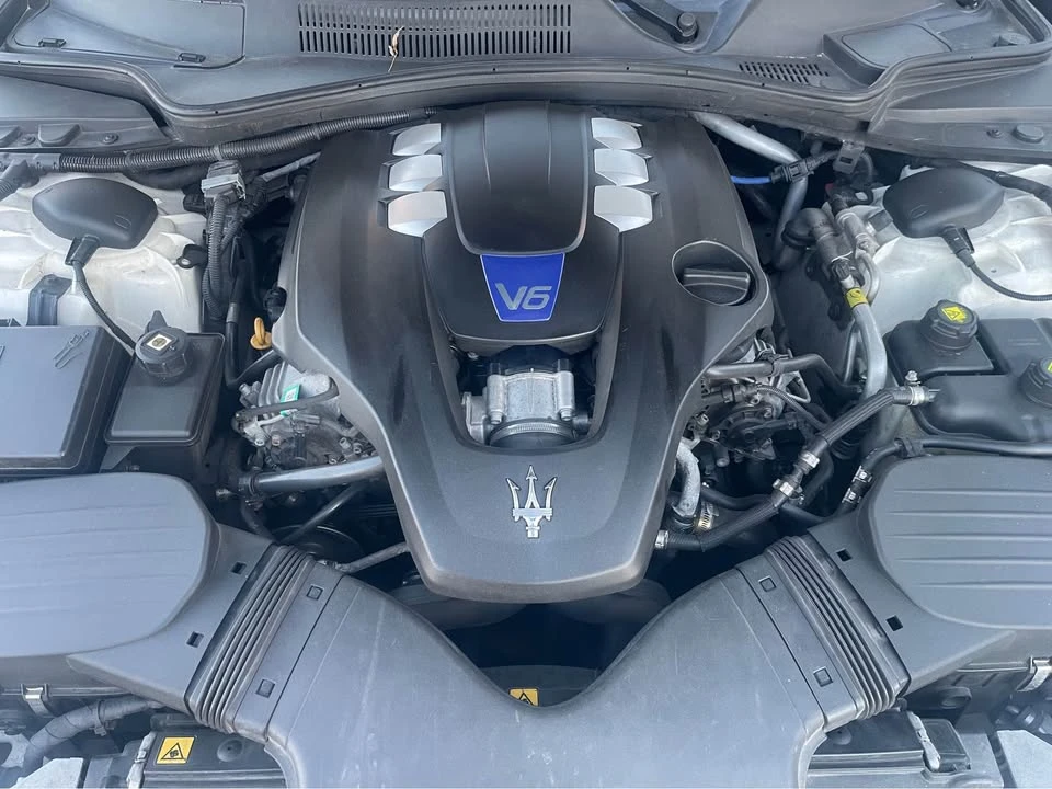 2015 Maserati Ghibli 3rd Gen - Image 15 of 19