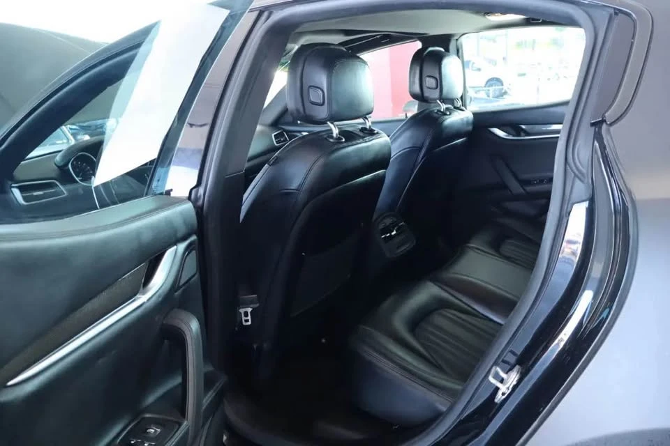 2015 Maserati Ghibli 3rd Gen - Image 9 of 11