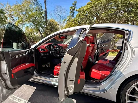 2015 Maserati Ghibli S Q4 Sedan