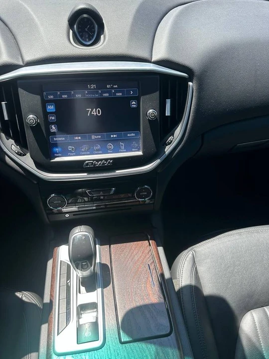 2015 Maserati Ghibli 3rd Gen - Image 9 of 11