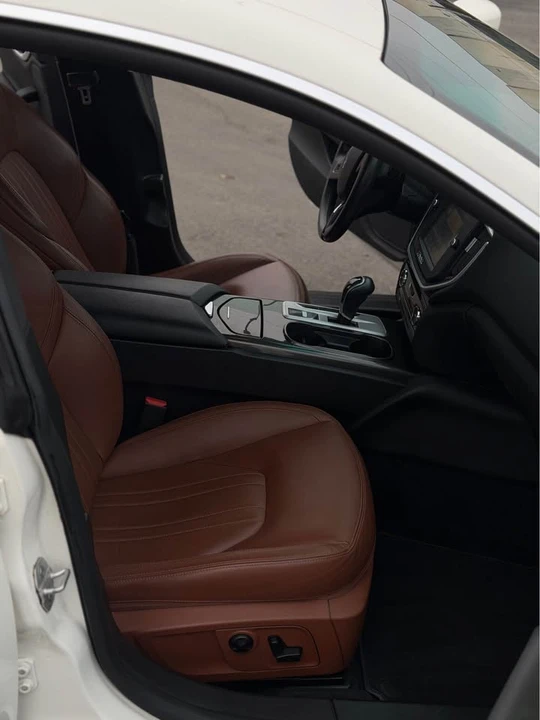 2015 Maserati Ghibli 3rd Gen - Image 14 of 18