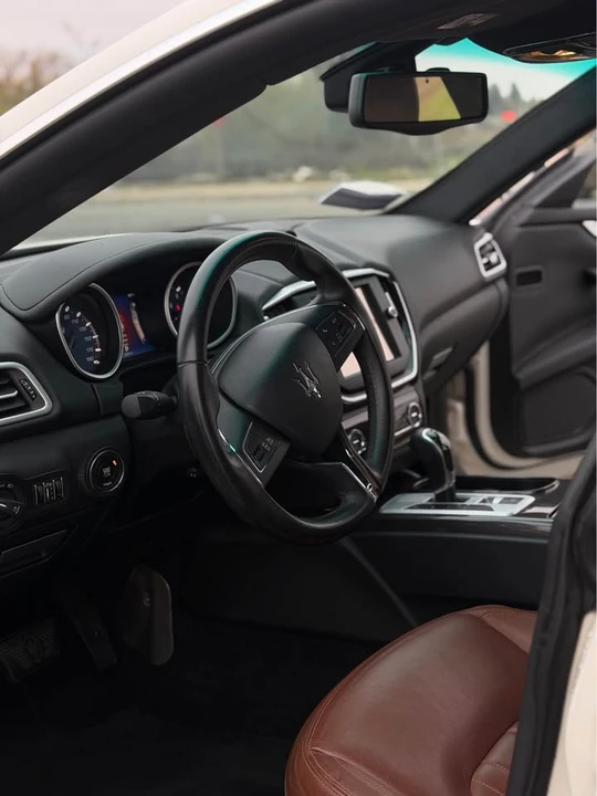 2015 Maserati Ghibli 3rd Gen - Image 11 of 18