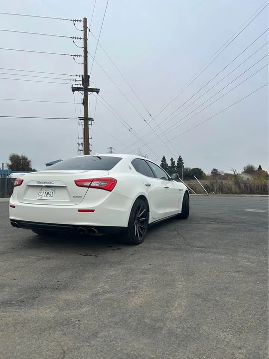 2015 Maserati Ghibli 3rd Gen - Image 17 of 18