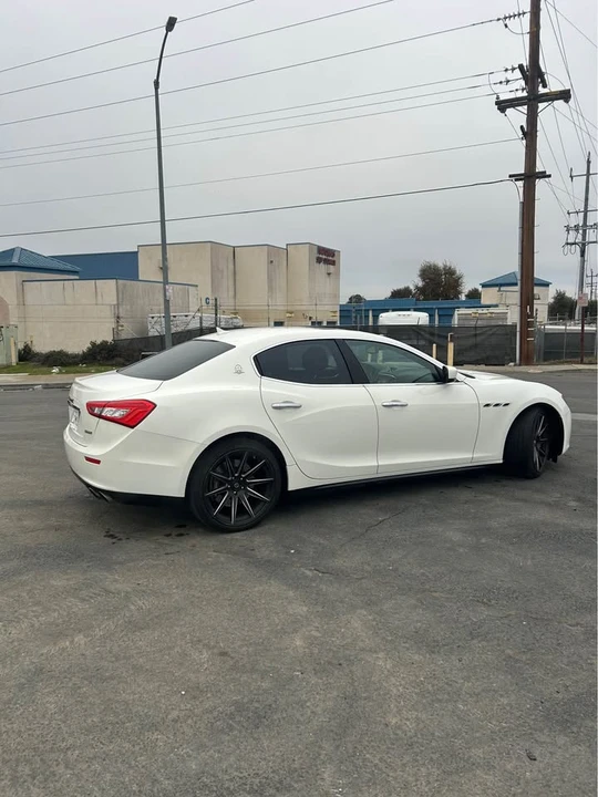 2015 Maserati Ghibli 3rd Gen - Image 6 of 18
