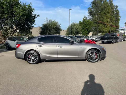 2015 Maserati Ghibli Sedan