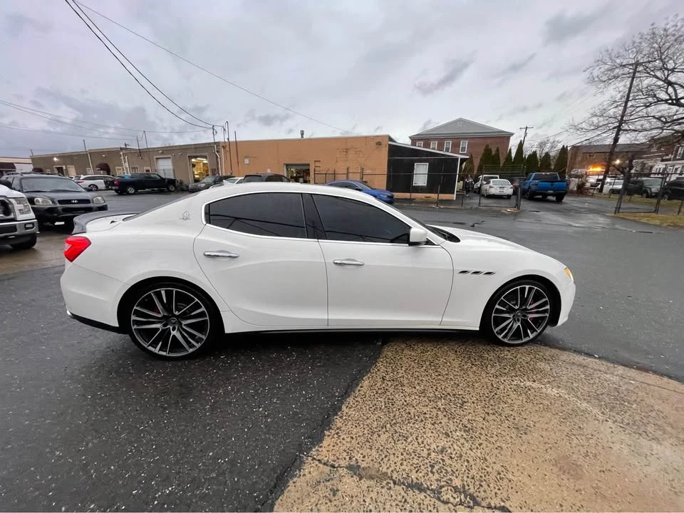 2015 Maserati Ghibli 3rd Gen - Image 5 of 16