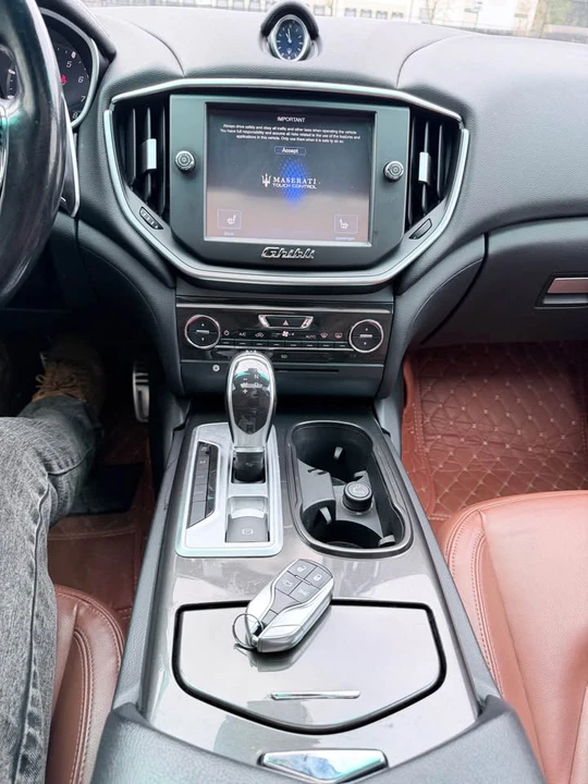 2015 Maserati Ghibli 3rd Gen - Image 14 of 20