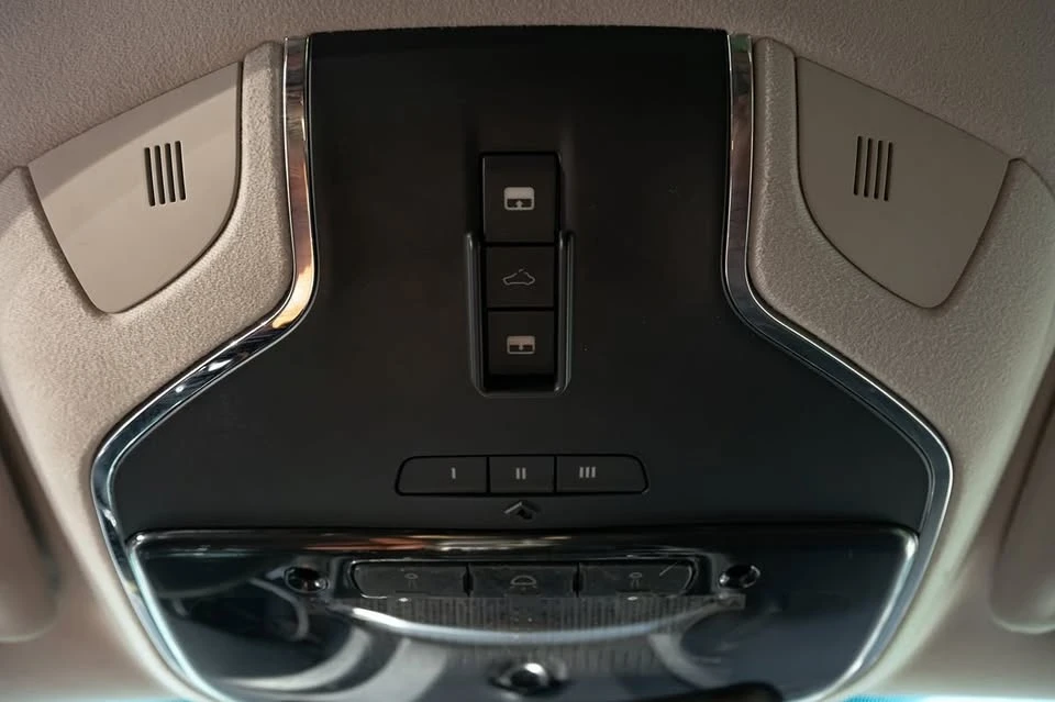 2015 Maserati Ghibli 3rd Gen - Image 8 of 15