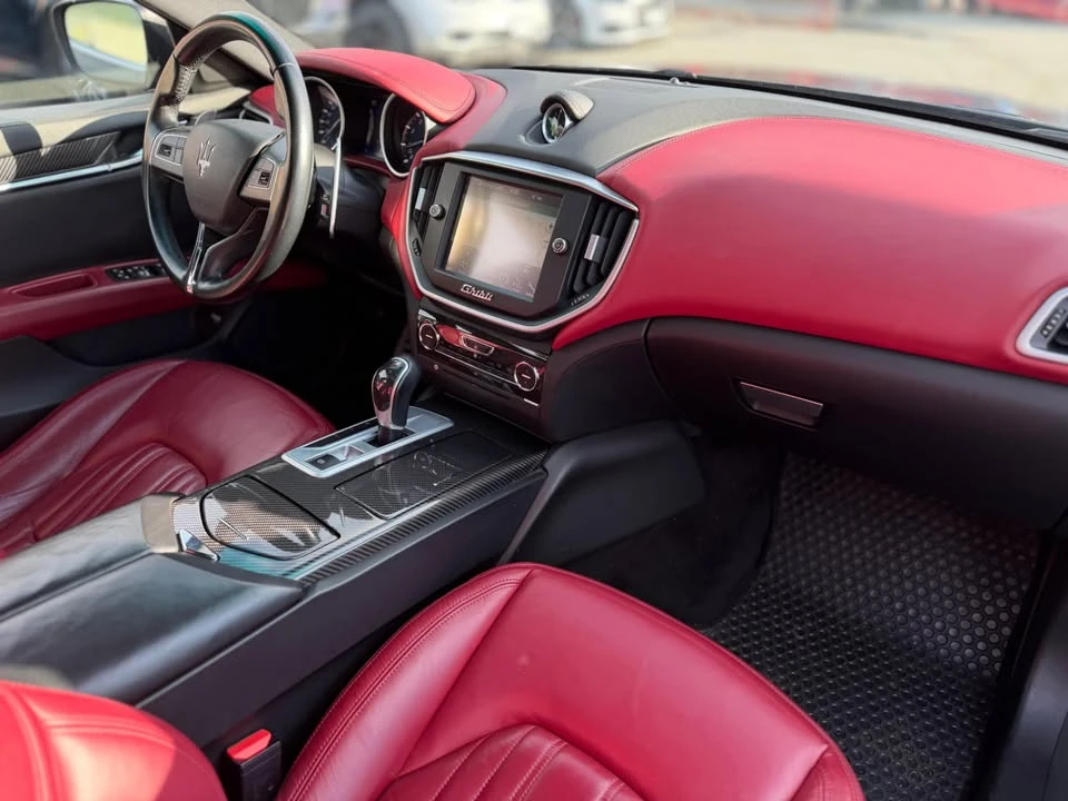 2015 Maserati Ghibli 3rd Gen - Image 12 of 19
