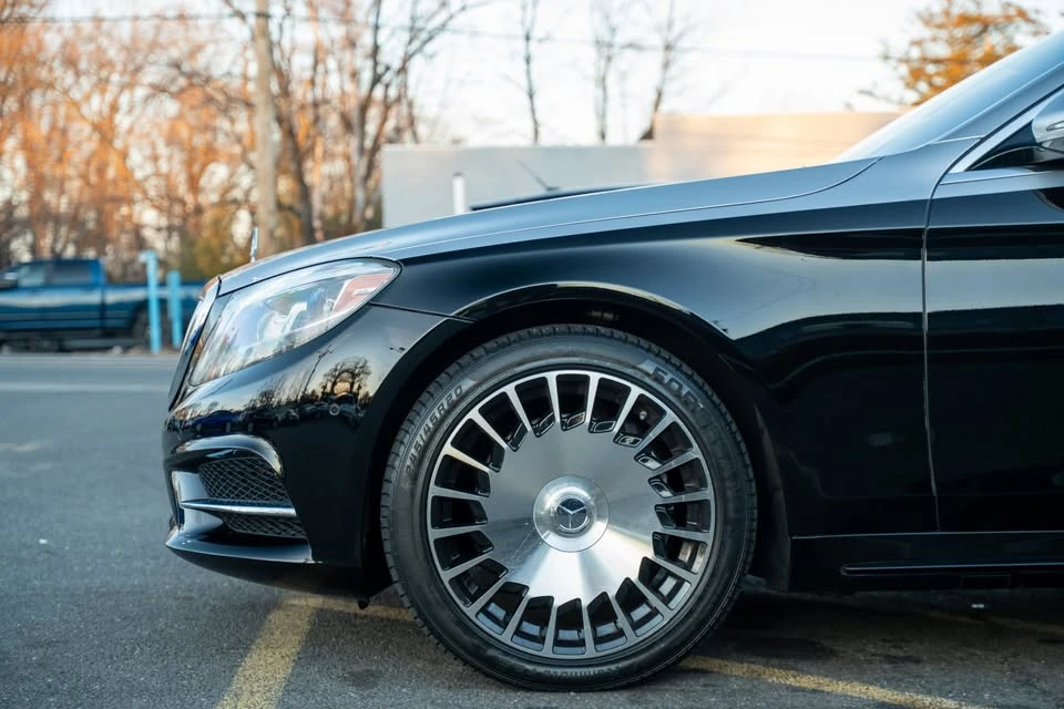 2015 Maybach - Image 2 of 20
