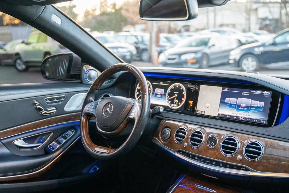 2015 Maybach - Image 15 of 20