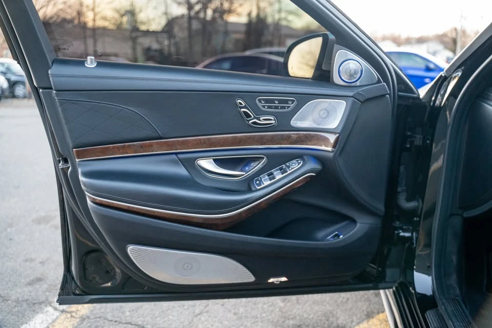2015 Maybach - Image 18 of 20