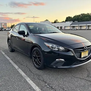2015 Mazda Mazda3 i Sport Sedan 4D