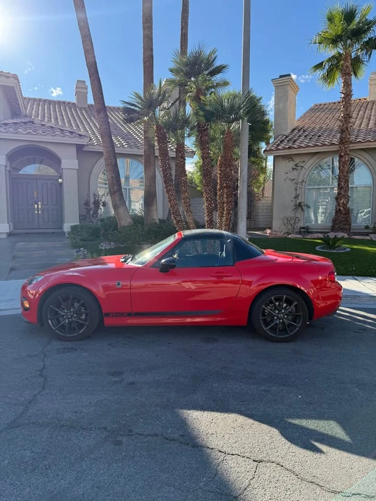 2015 Mazda NC MX-5 Miata - Image 4 of 9